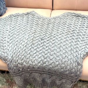 Silvery purple light sweater., XL., Jennifer Lopez